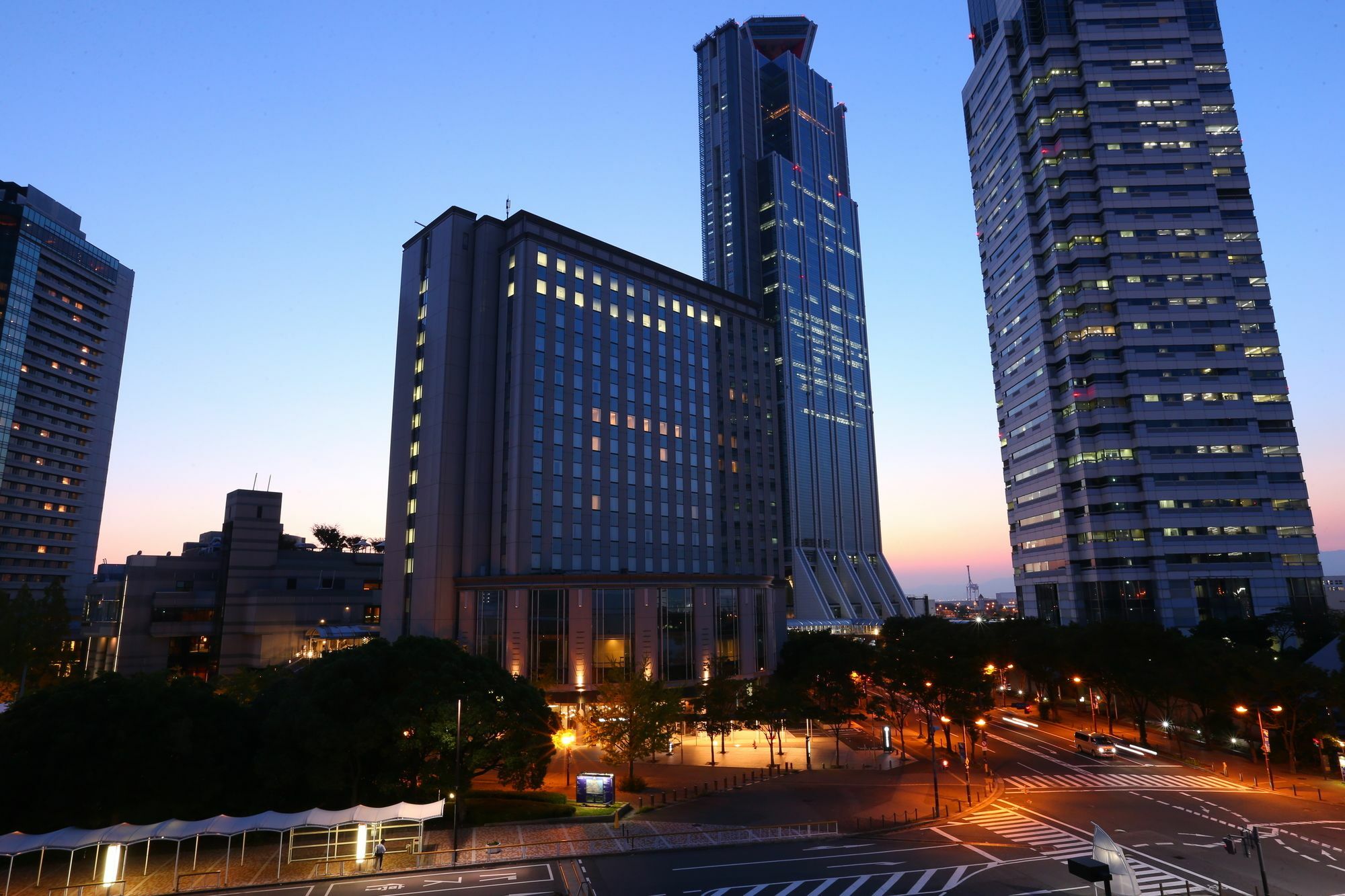 Quintessa Hotel Osaka Bay Екстер'єр фото