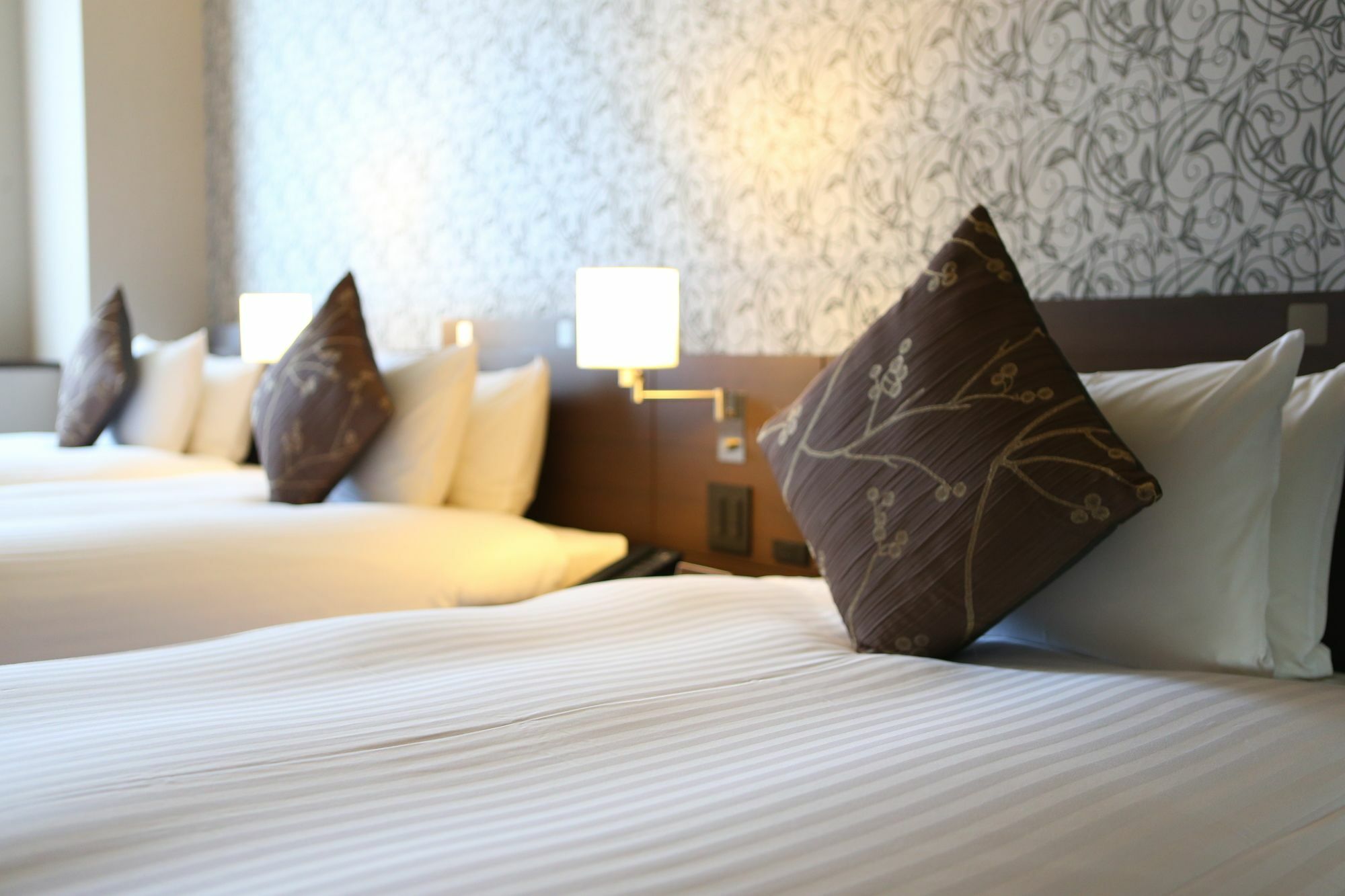 Quintessa Hotel Osaka Bay Екстер'єр фото