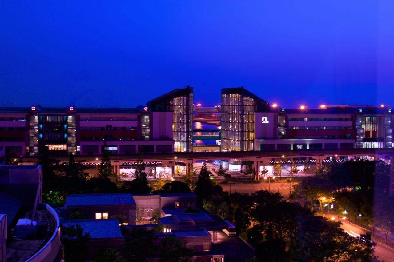 Quintessa Hotel Osaka Bay Екстер'єр фото