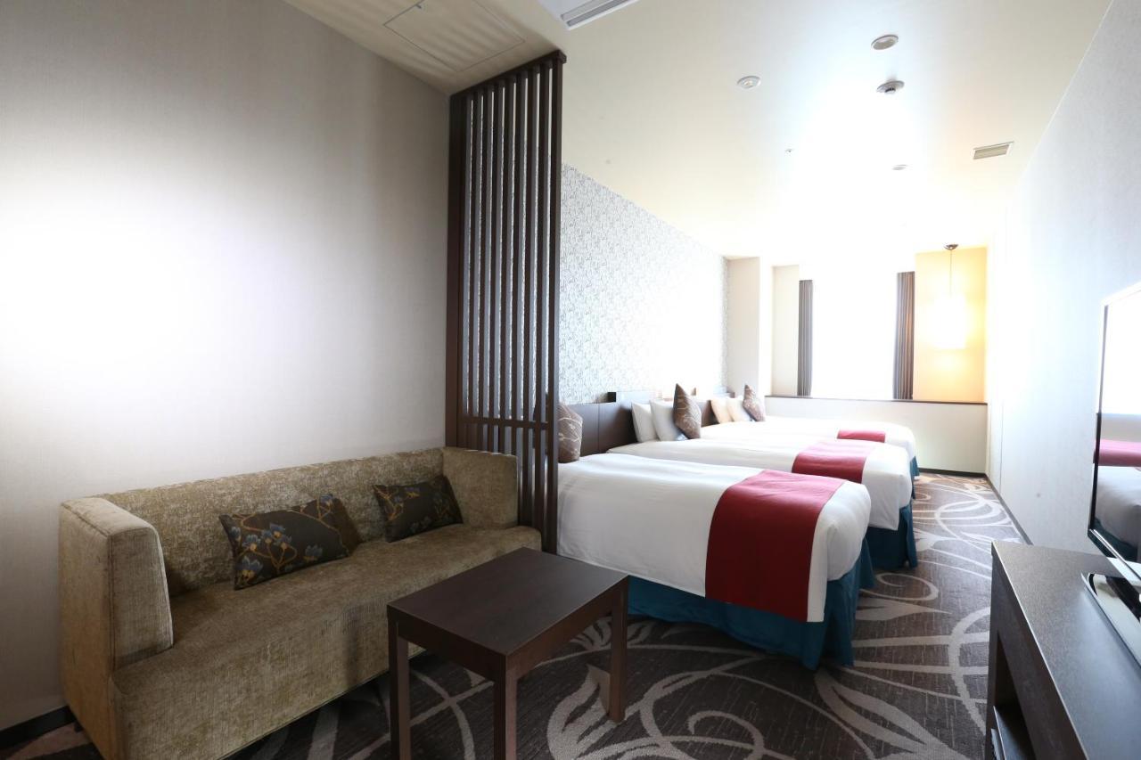 Quintessa Hotel Osaka Bay Екстер'єр фото
